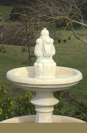 The Faraway Garden Florentine Finial is a distinctively moulded, taller finial which makes a striking ornamental addition to a garden setting when added to top of our fountains or water features. It looks great with a sepia wash for an aged effect.