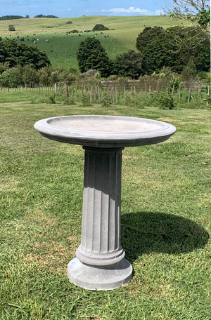 This impressively, elegant bird bath with its doric column pedestal and generous bowl is a beautiful showpiece in any garden setting; from a more formal rose garden, at the end of the lawn; to a position nestled in a rambling herbaceous border. 